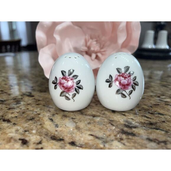 Vintage Egg Shape Rose Salt and Pepper Shakers Set Floral Pattern Silver - Picture 2 of 14